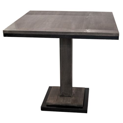 Rustieke metalen tafel